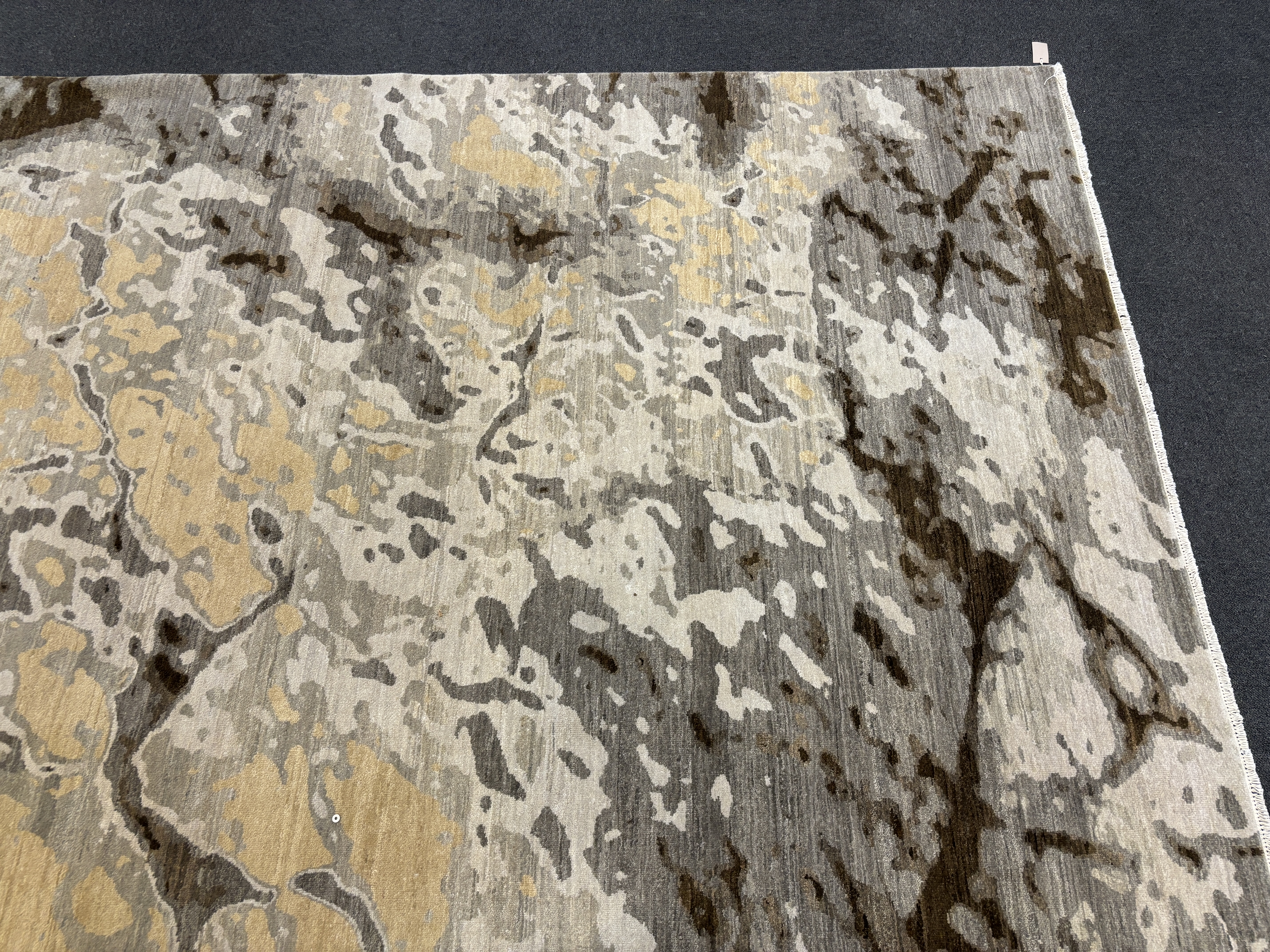 A Luke Irwin Sorrento carpet, 411 x 337cm